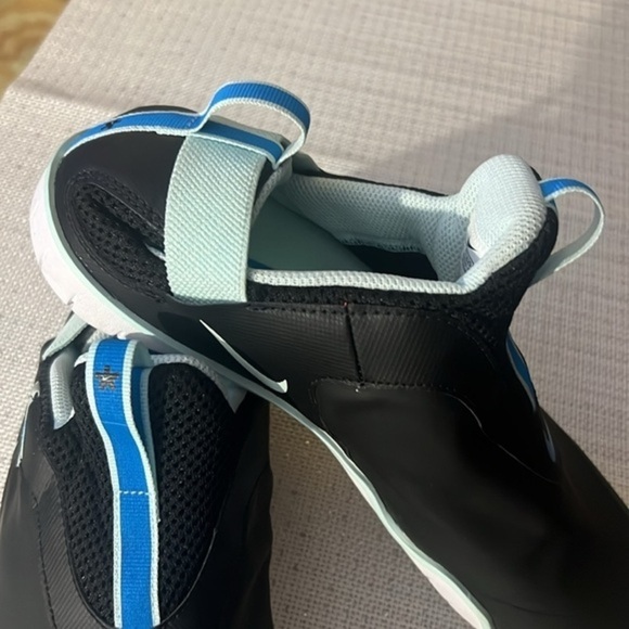 Nike "Zoom Pulse" UNISEX Nurse Shoes/Sneakers size 42.5 /9 men , or 9.5-10 women - Picture 3 of 11